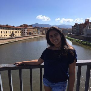 Meet your Posher, Gaby